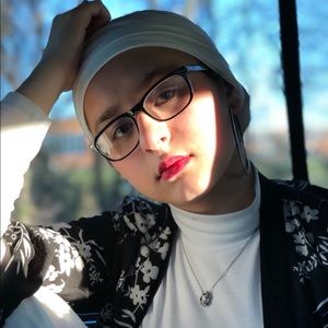 Meet your Posher, Aisha